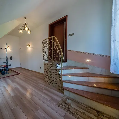 Sloneczny Dworek * ビャウィ・ドゥナイェツ