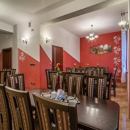 ゲストハウス Sloneczny Dworek