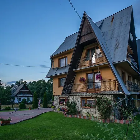 Sloneczny Dworek ビャウィ・ドゥナイェツ