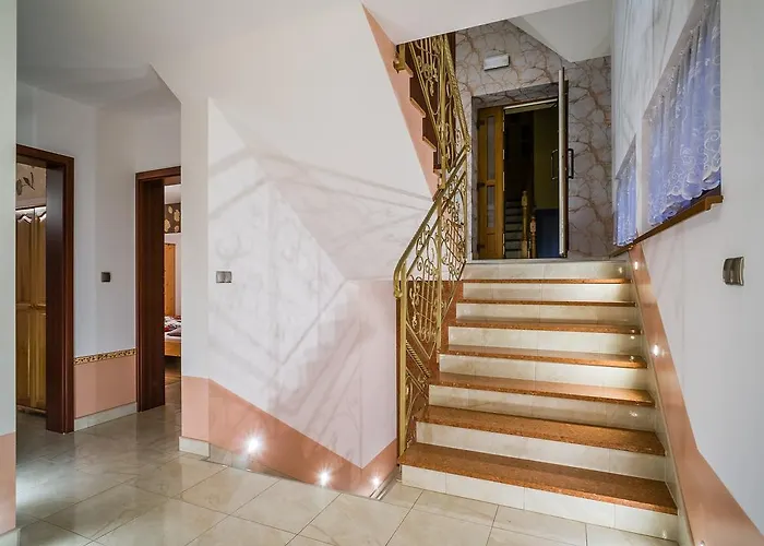 Pensión Sloneczny Dworek *