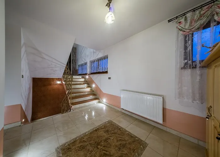 Sloneczny Dworek Pensión *